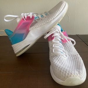 nike aq7492 102